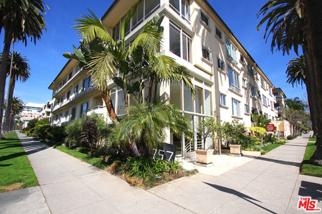 757  OCEAN AVE 1BR Pacific Palisades La