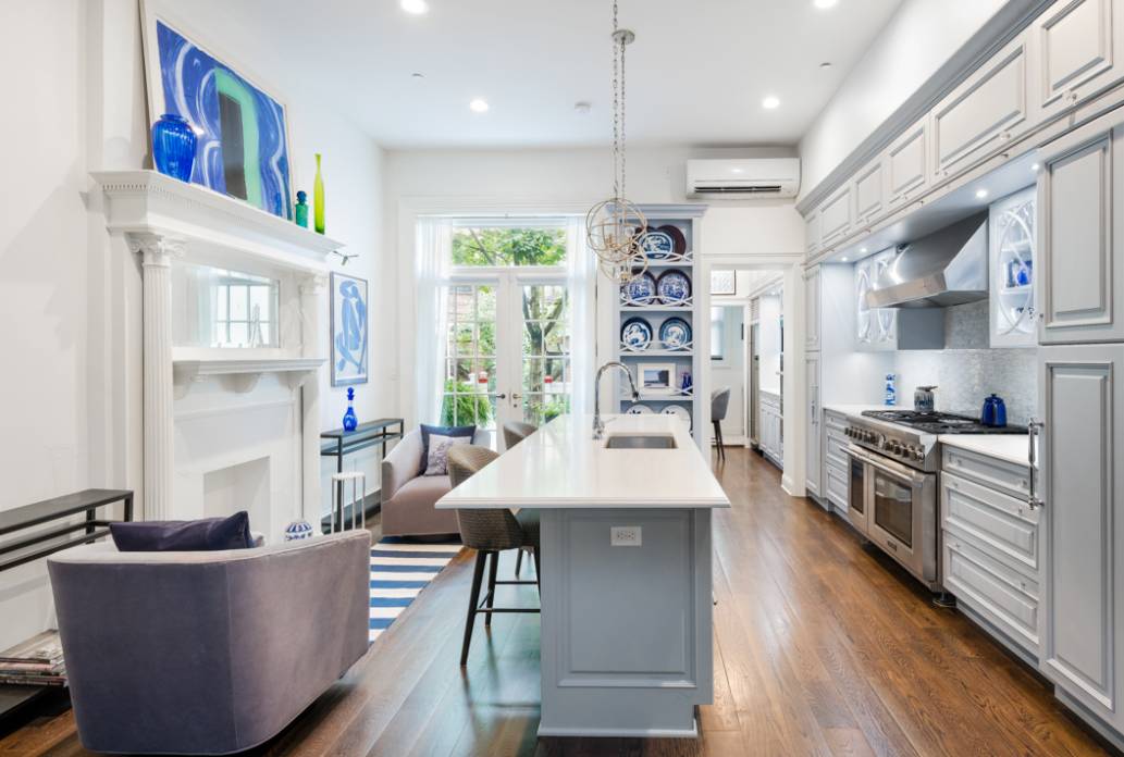 A House in Hamilton Heights 52 Hamilton Terrace from Harlem Properties on Vimeo.