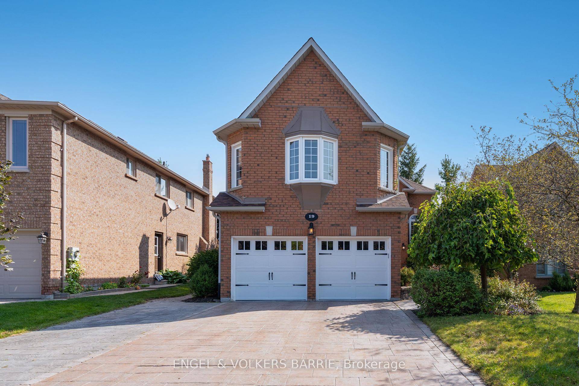 Step inside this stunning family home offering just over 3800 square feet of finished space, where a great layout and tasteful finishes have created the ultimate oasis.