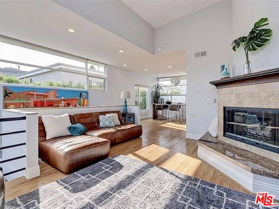 650  Pacific St 2BR Santa Monica La