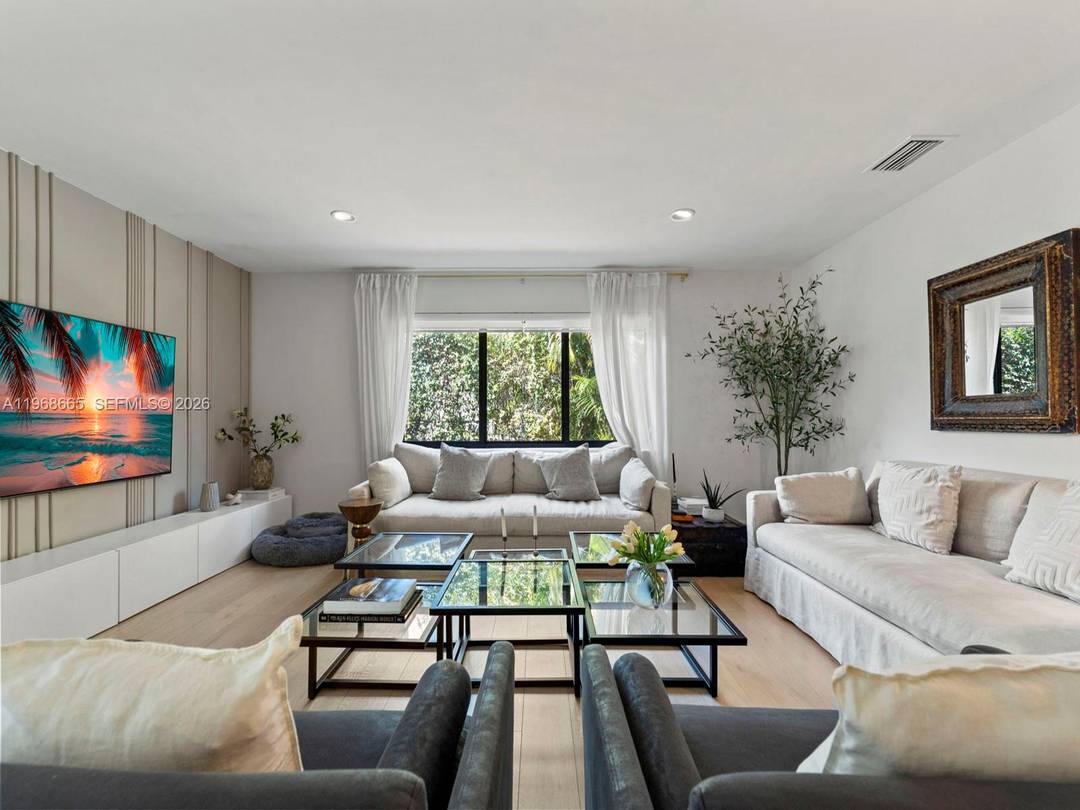 Designer furnished and professionally decorated 5BD 4BA home in desirable East Westchester, just minutes from South Miami, Coral Gables, and only 15 minutes to MIA.