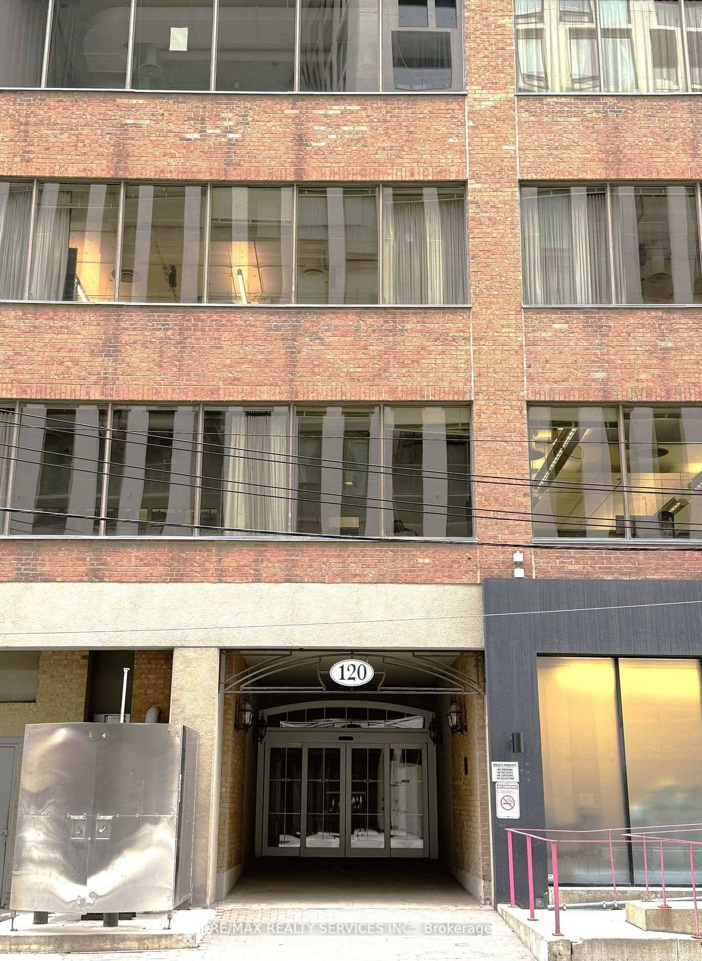This is your opportunity to own an Affordable amp ; Spacious 1 Bedroom unit in the heart of the city !