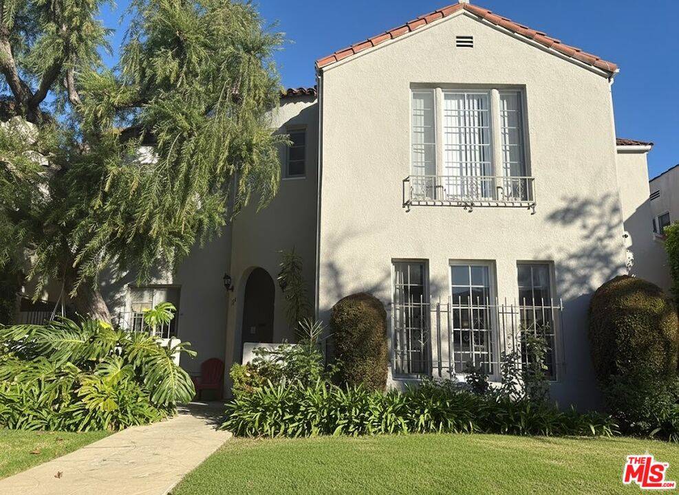 124  N Mansfield Ave 3BR Hancock Park La