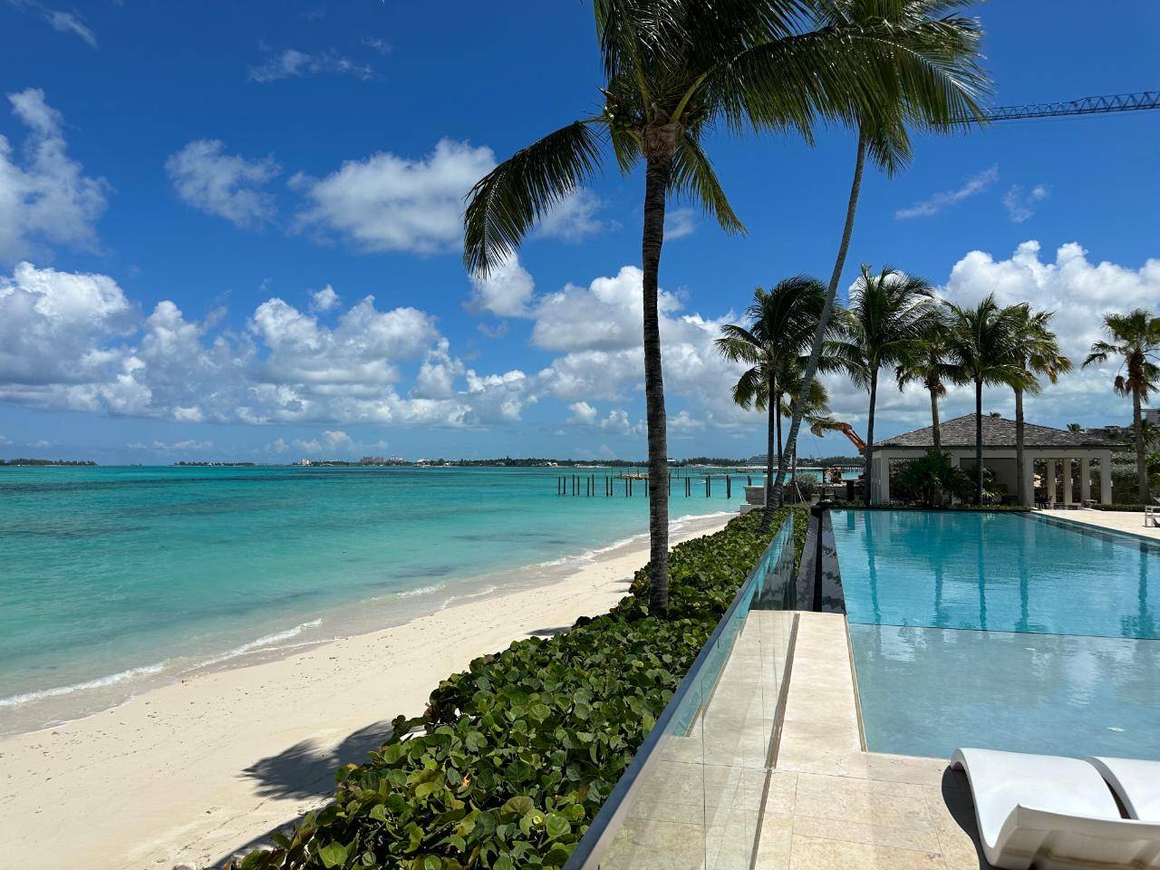 GARDEN VILLA 7 ONE CABLE Condo Cable-Beach Bahamas