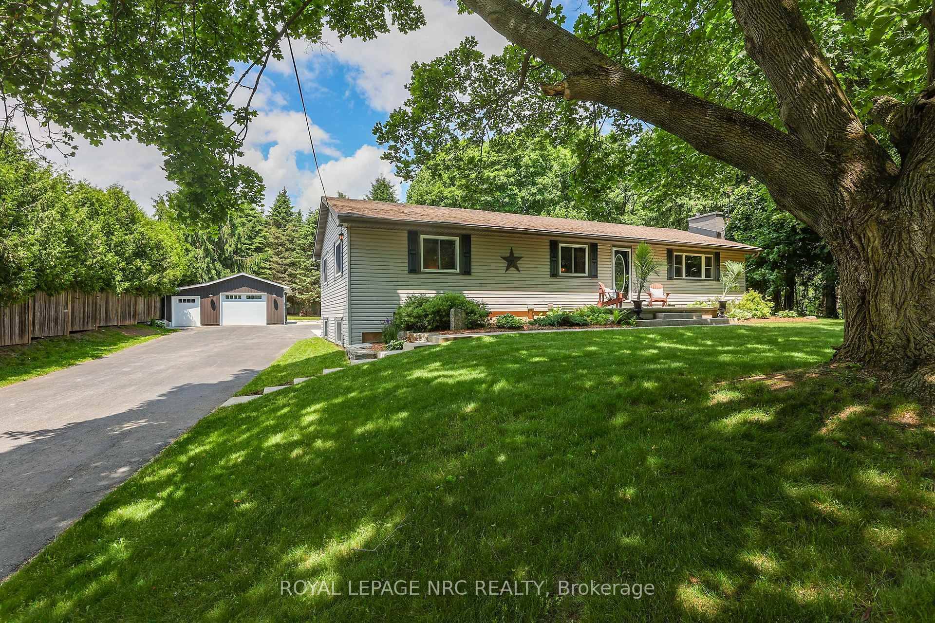 Welcome to this beautifully maintained country property in the heart of Fenwick, offering over 3, 500 sq.
