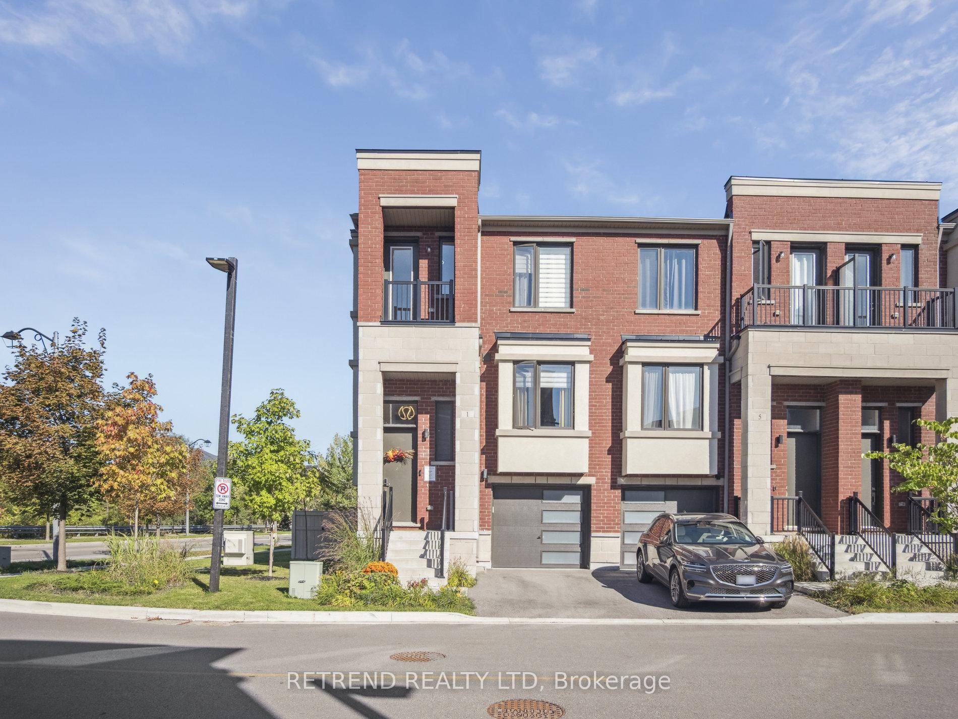 Stunning End Unit Freehold Townhouse in Patterson !