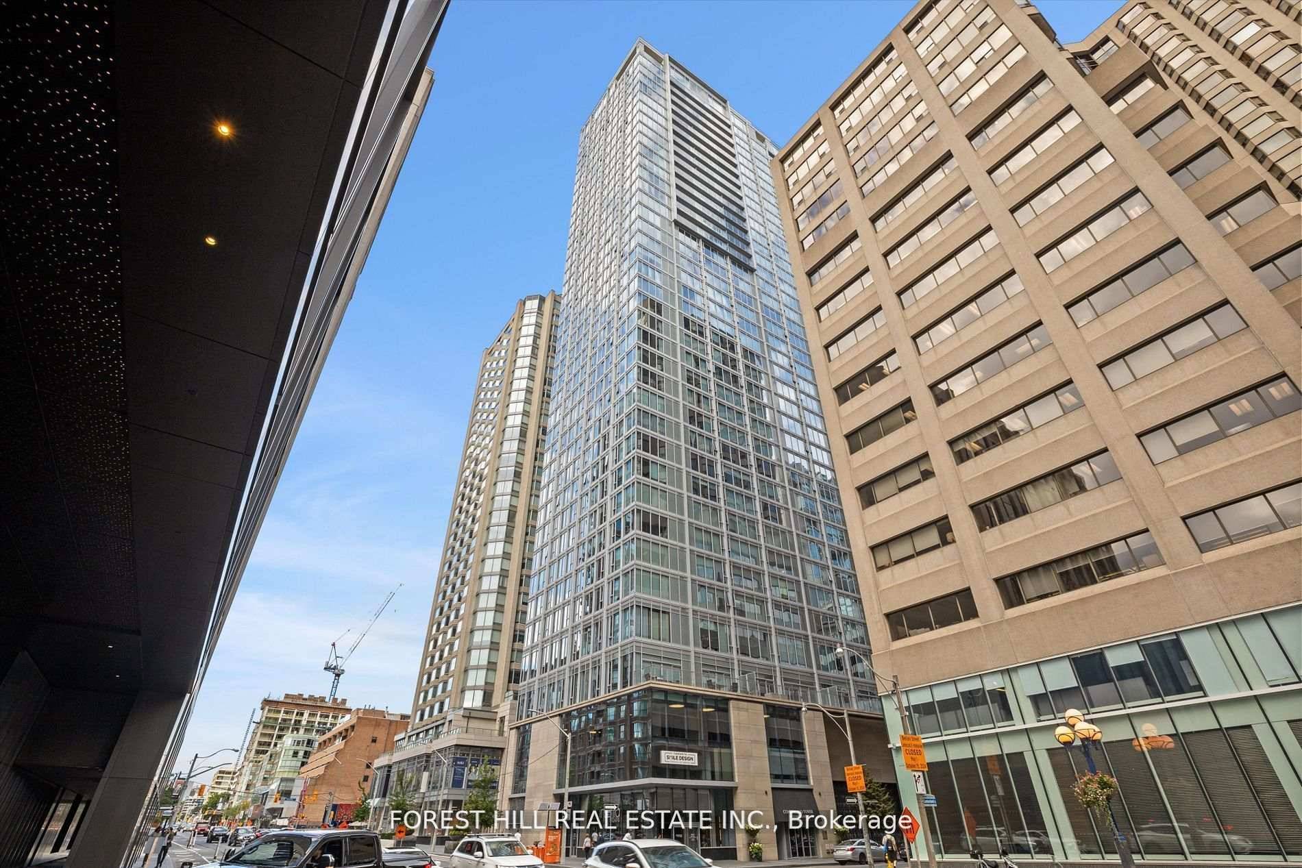 A distinguished address in the heart of vibrant Yorkville.