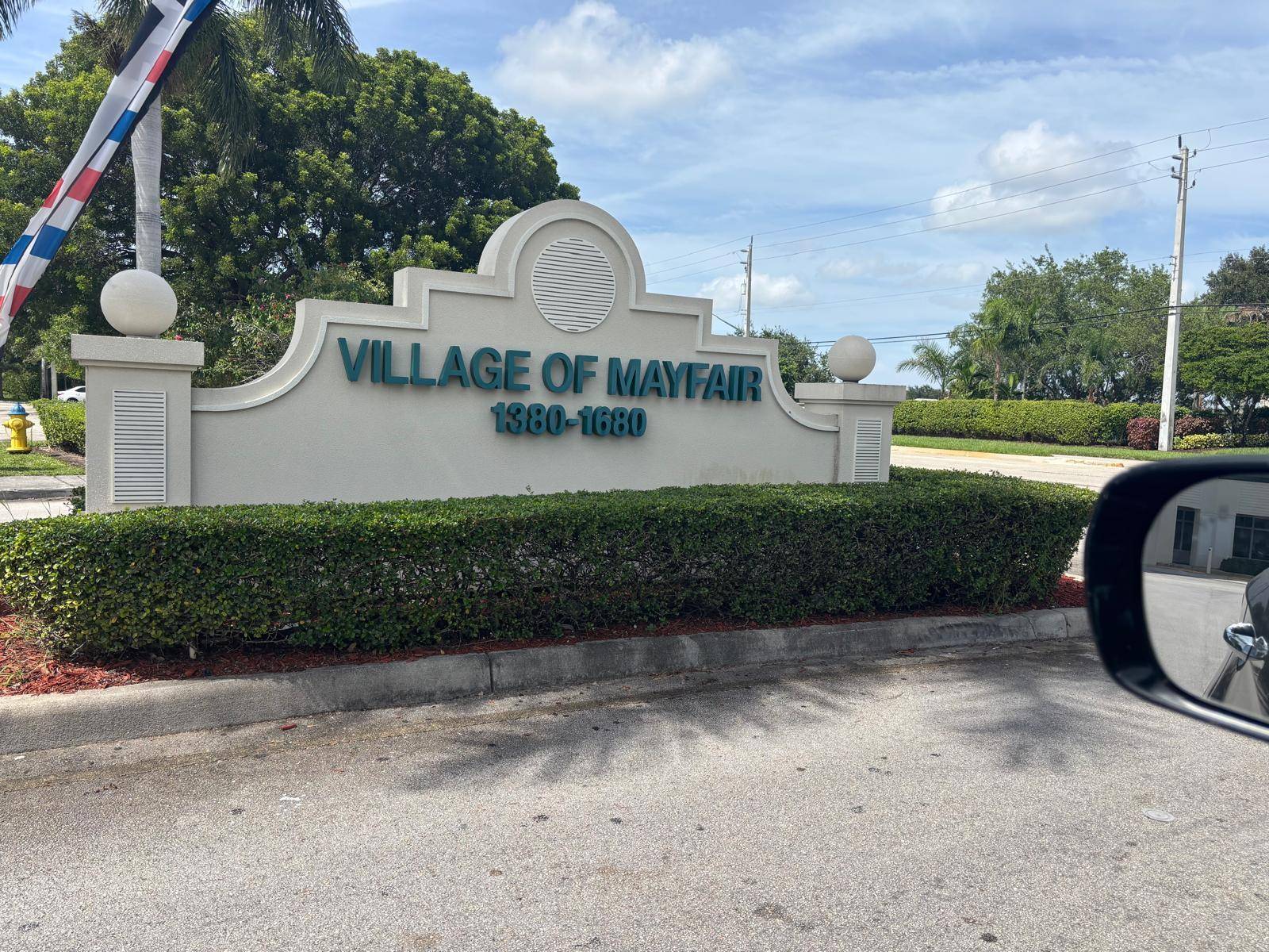 featuring this beautiful condo nestled in the heart of Pembroke Pines, Close to malls, the hard rock hotel and stadium Easy access to all major highwaysGreat for 1st time home ...