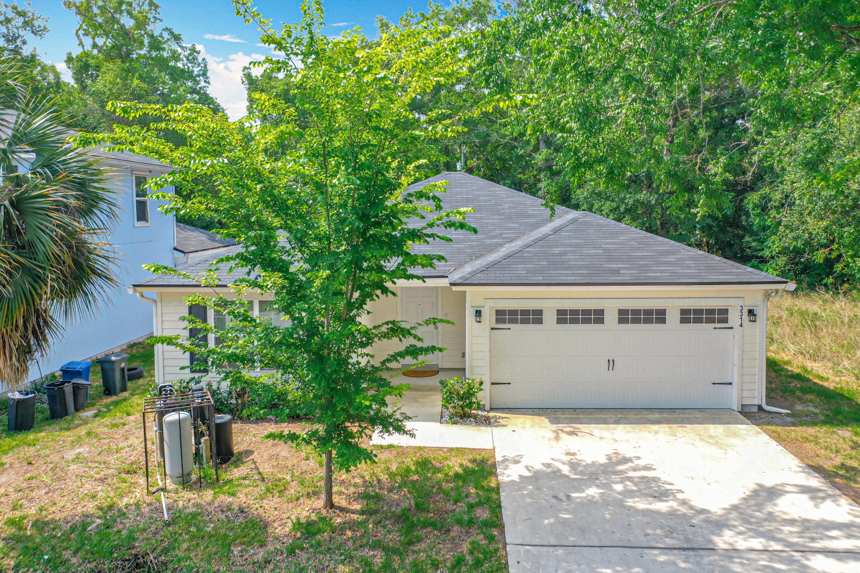 Charming Move In Ready Home with Huge Backyard !