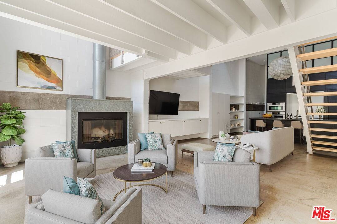 1132   5th Ave 2BR Marina Del Rey La