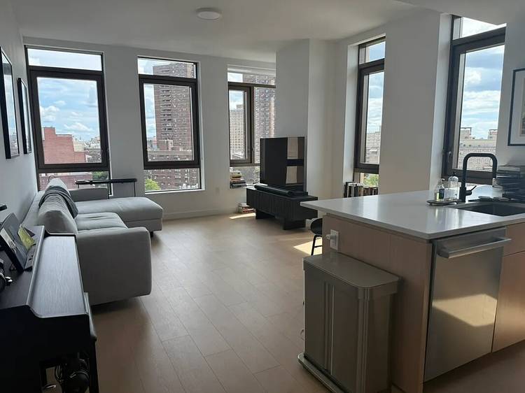 Lease assignment available at the end of September.