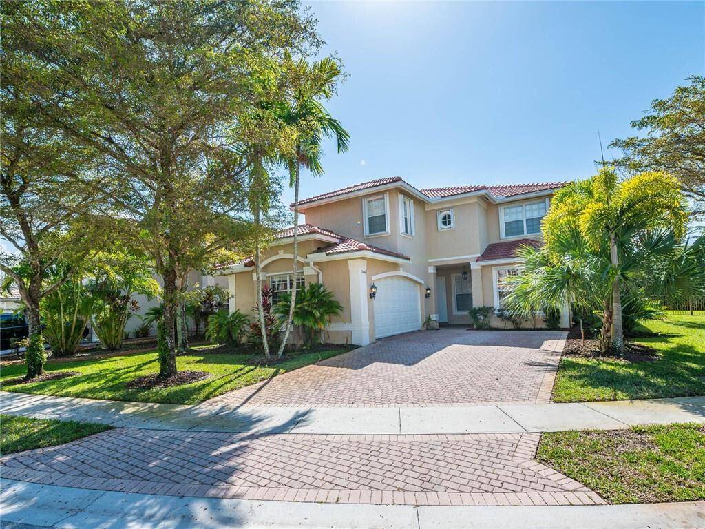 LOCATION, LOCATION LOCATION, This stunning 5 bedroom, 3 bathroom home is located in the well sought neighborhood of Sunset Lakes.