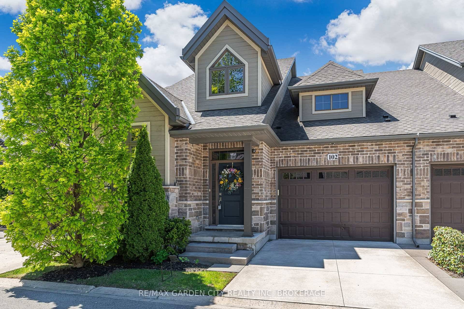 Easy peaceful living in the North End of our City.