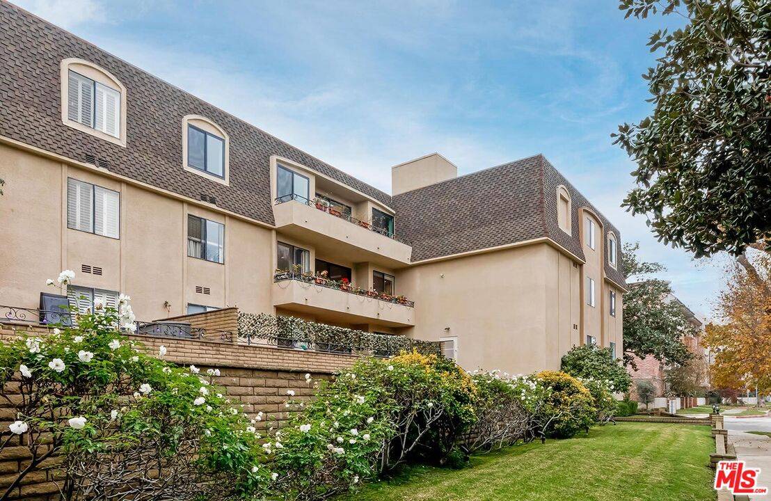 1201 S Roxbury Dr 2BR Beverlywood La