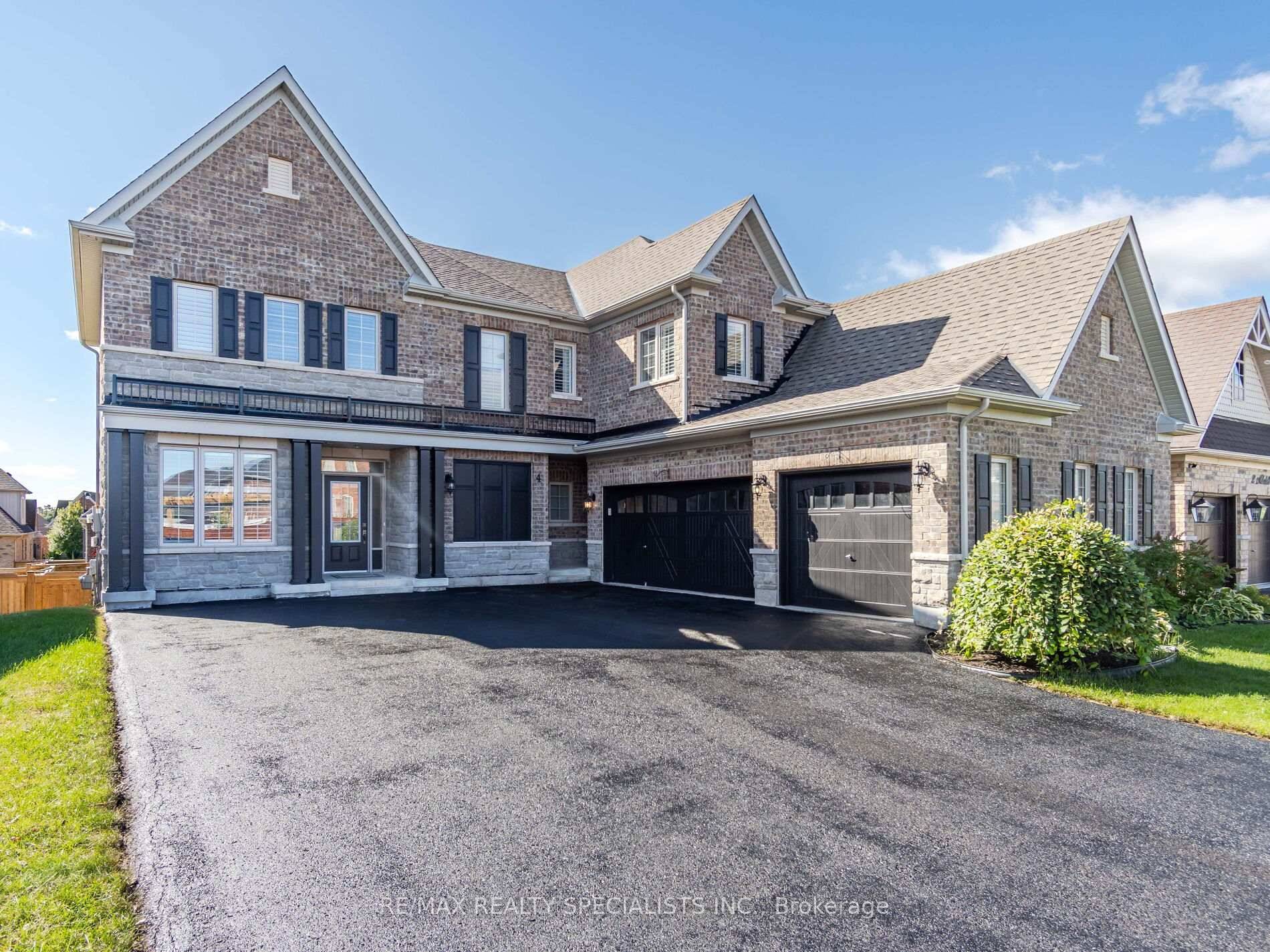 Beautifully maintained 4 bedroom, 3.