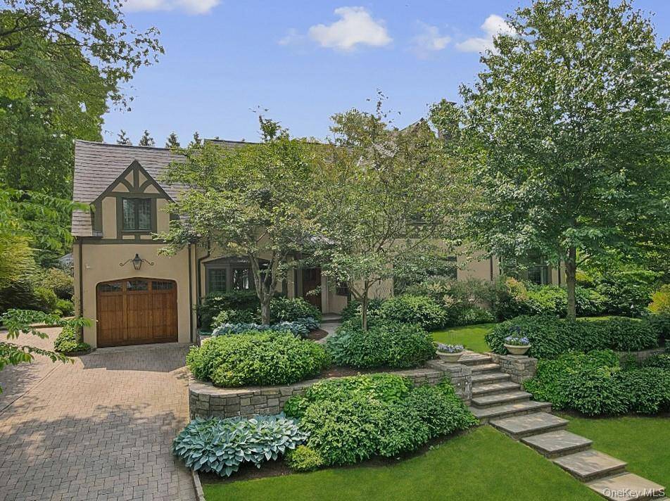 A beautifully reimagined and impeccably maintained residence, 24 Homesdale Road rests on one of Bronxville Village s most coveted tree lined streets just a short stroll to the renowned Bronxville ...