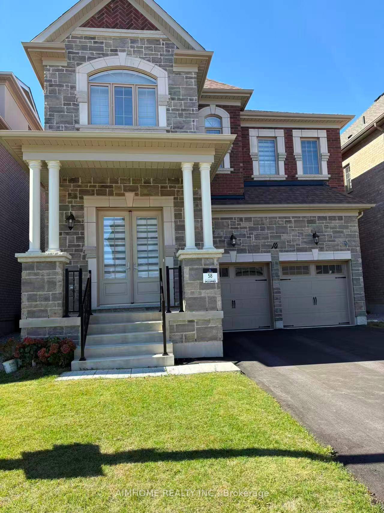 850 m only and All in for one Ensuite bedroom on the 2nd floor.