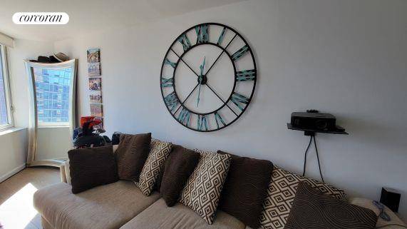 No security deposit. Unbelievable price for a luxury 1 br 1 bath apartment.
