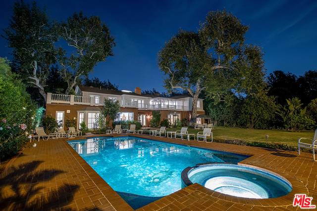 719 N Alpine Dr Beverly Hills Post Office | B.H.P.O. LA