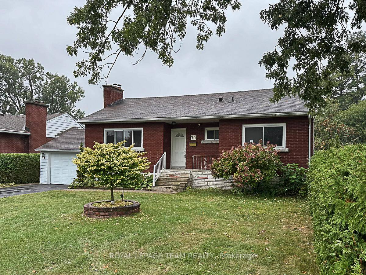 70 Crownhill Street is a 5 bedroom multi generational Bungalow on a 63.