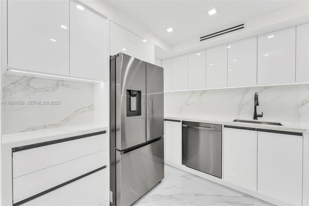 Discover luxury living in this fully renovated 2 bedroom, 2 bathroom residence at the highly sought after Winston Towers 200 in Sunny Isles Beach.