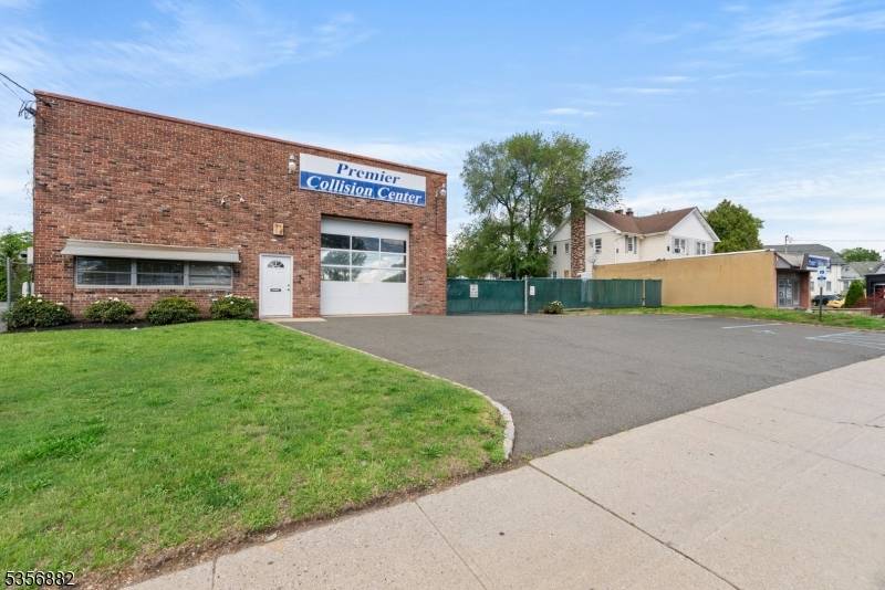 This commercial property, nestled in the heart of Garwood, New Jersey, presents a unique investment opportunity for both investors and entrepreneurs.