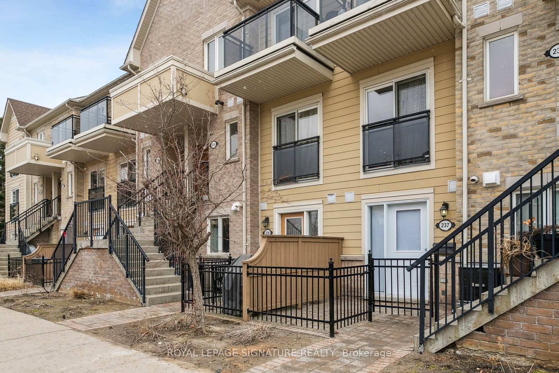 Beautiful Daniels Built Energy Star Ground Floor Unit.