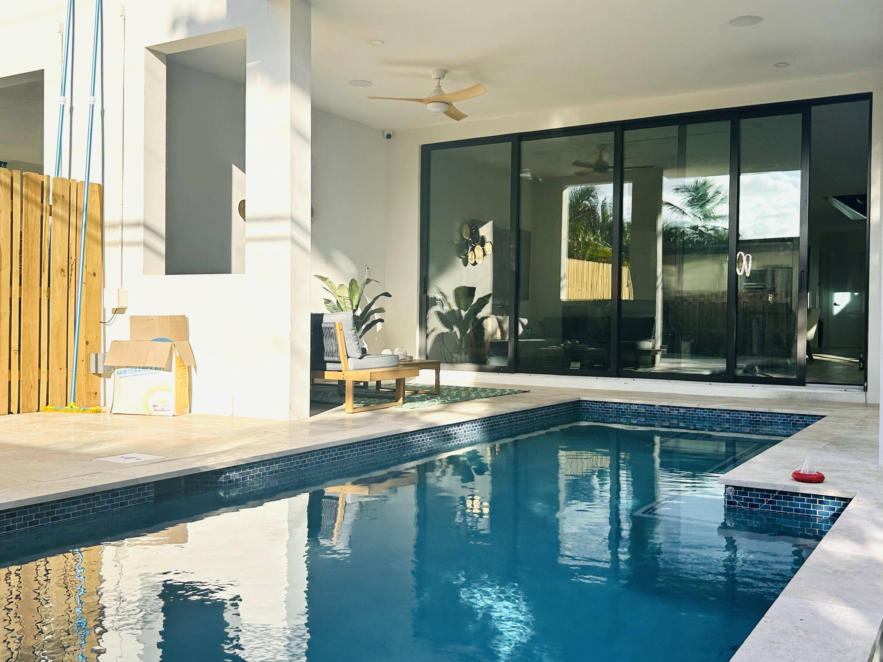 ALSO AVAILABLE IN MONTHLY RENT, MONTH BY MONTH RENT !