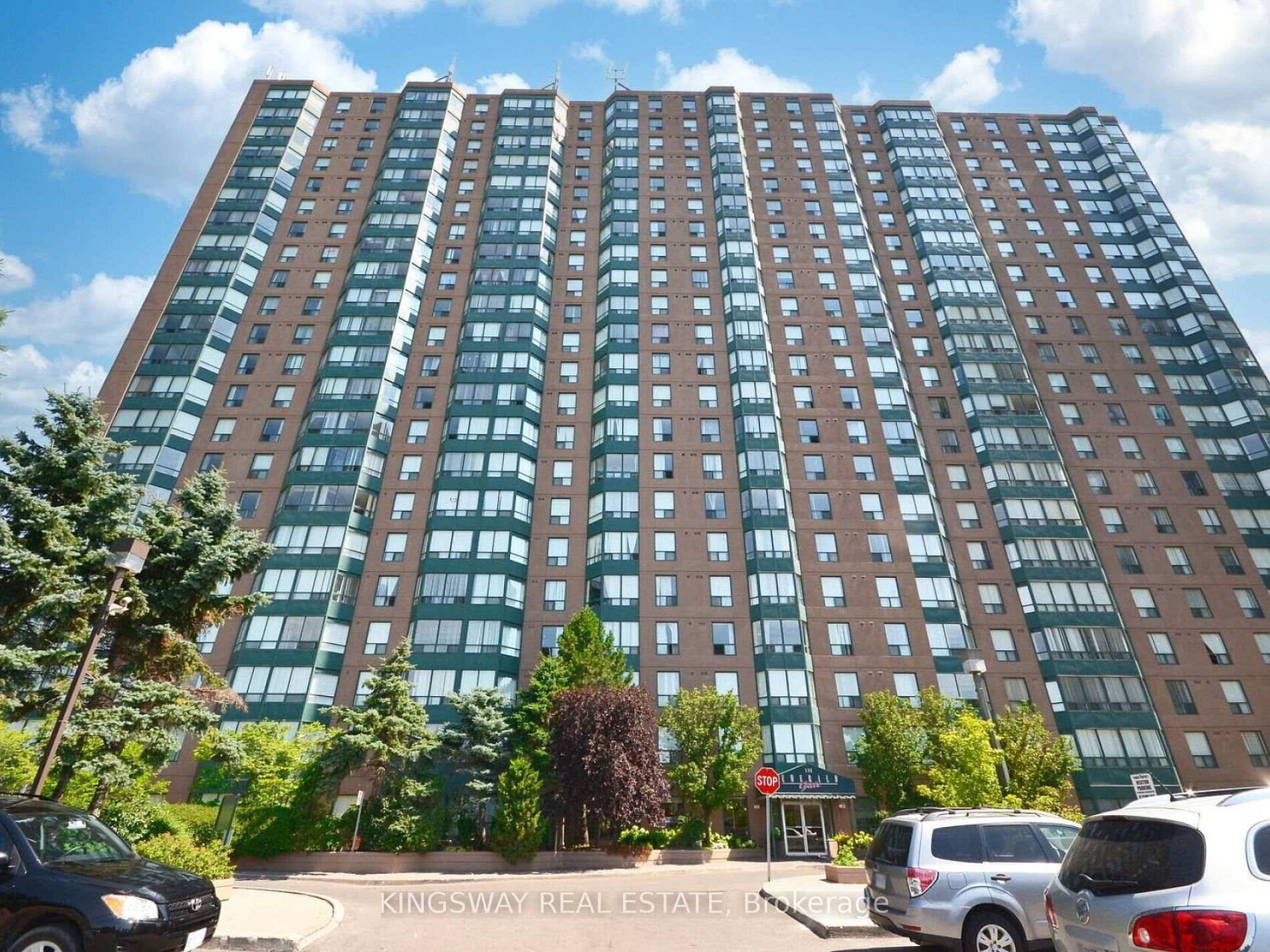 Sun soaked west facing unit with beautiful sunset views in the heart of Mississauga.