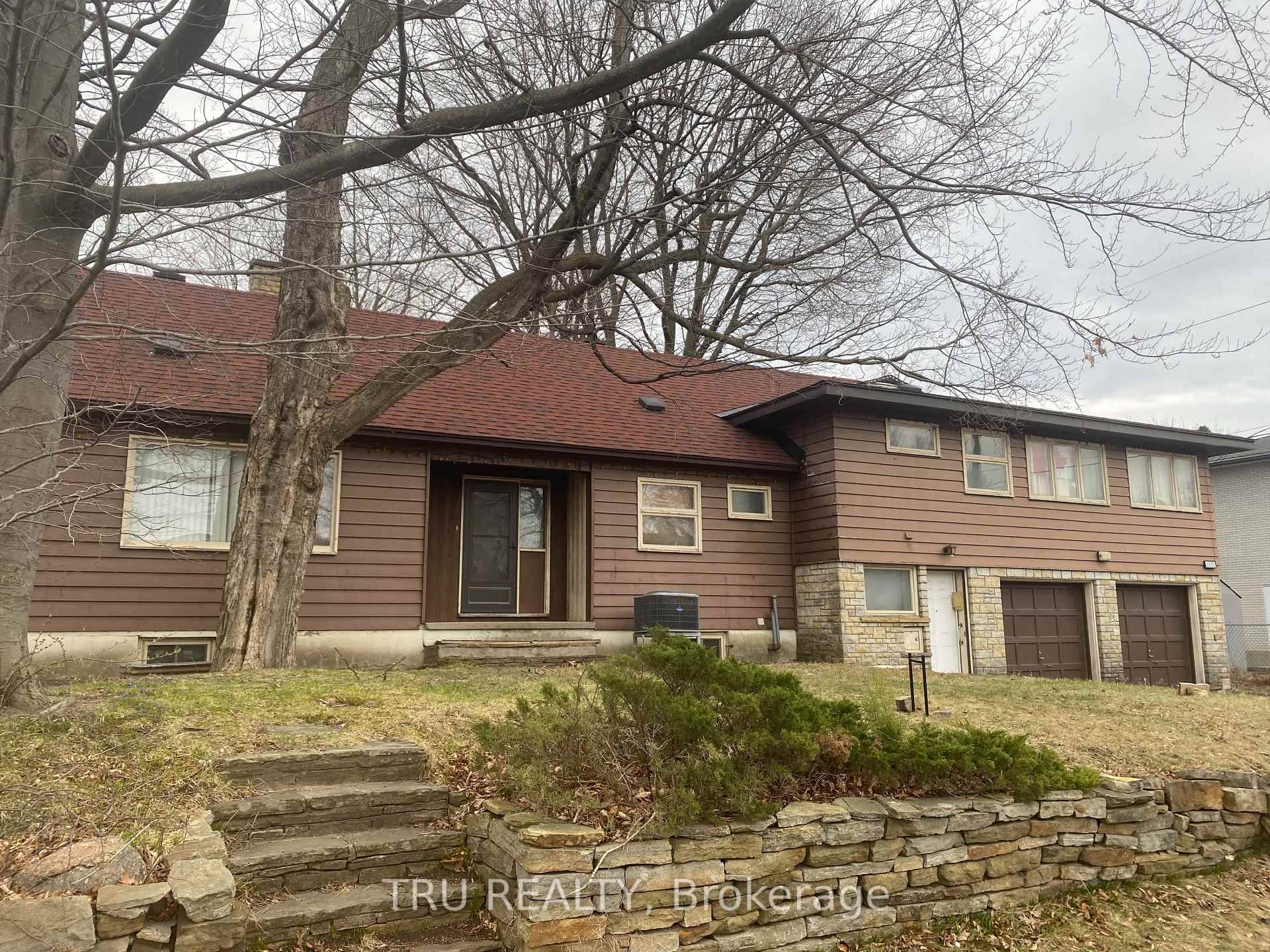 To be sold together with 00 ALPINE AVENUE Premium corner lot 172.