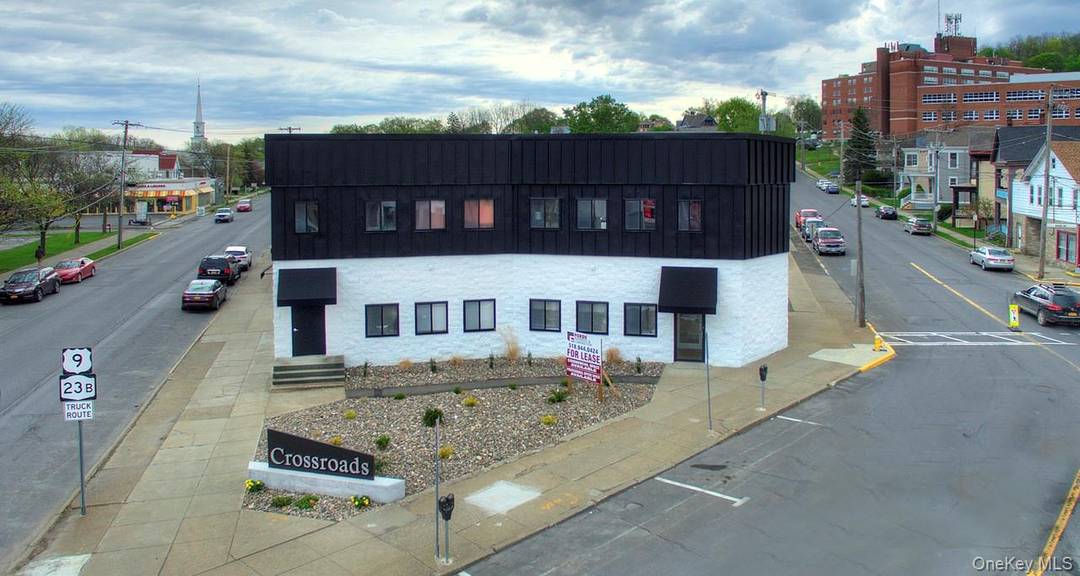 The City of Hudson's Premier Location 22, 568 square foot commercial residential building in the heart of downtown.