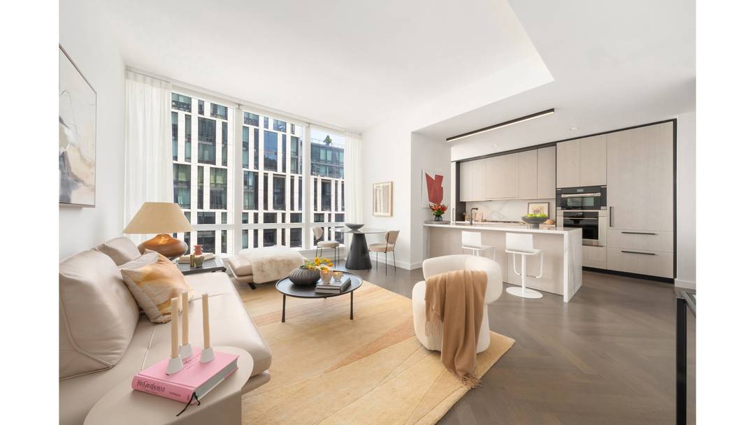 For sale for the first time at 111 Murray Street in Tribeca, this immaculate 1126 SF one bedroom, one and a half bath condominium features a spacious and perfectly designed ...