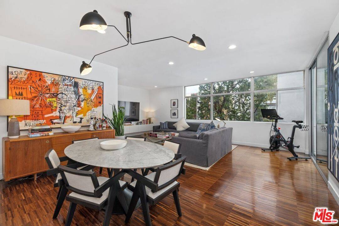 7960 Selma Ave 1BR Hollywood Hills East La