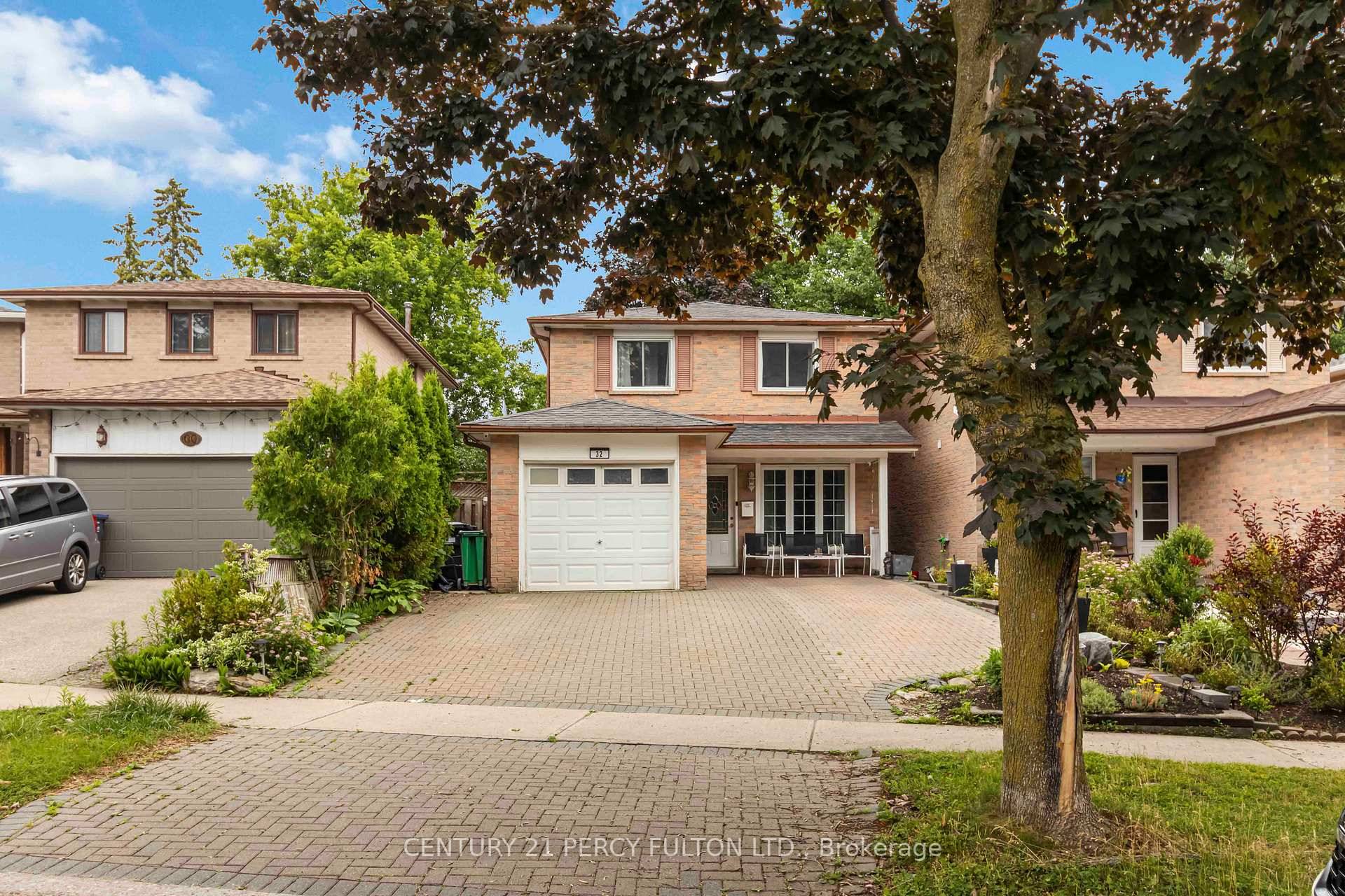 Welcome to this beautifully maintained, generously sized 3 2 bedroom home perfect for growing families and savvy investors alike.