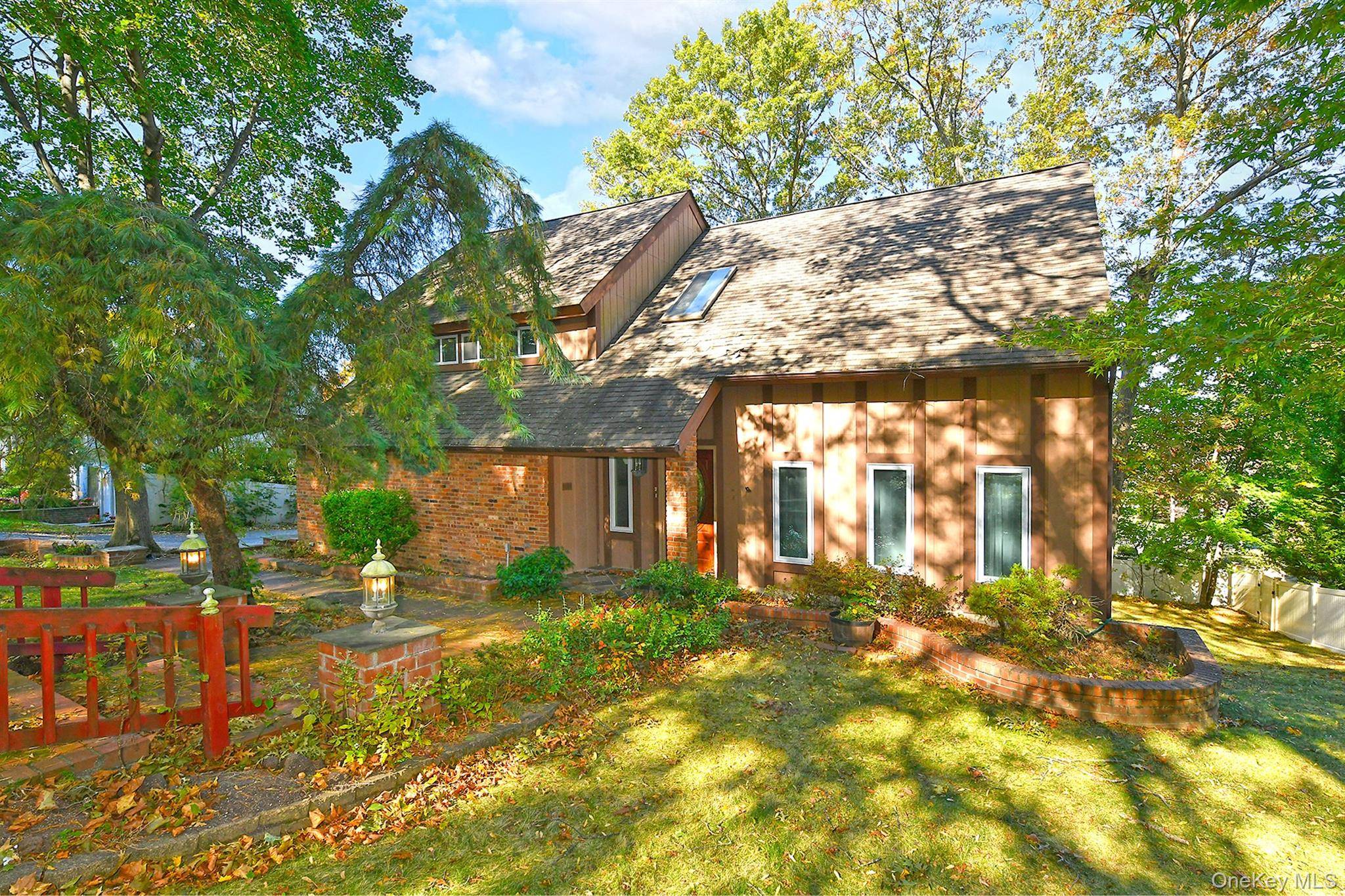 Welcome to 5 Melia Way...