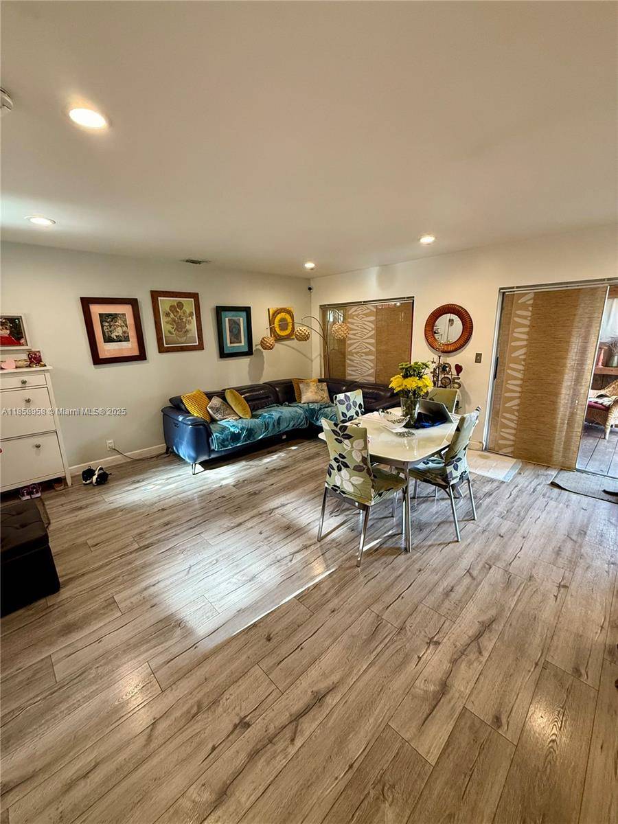ONLY CASH. Great and unique opportunity to own this extremely well kept unit in the heart of Little Havanna, only few block from Brickell Av, Brickell City Centre and Downtown ...