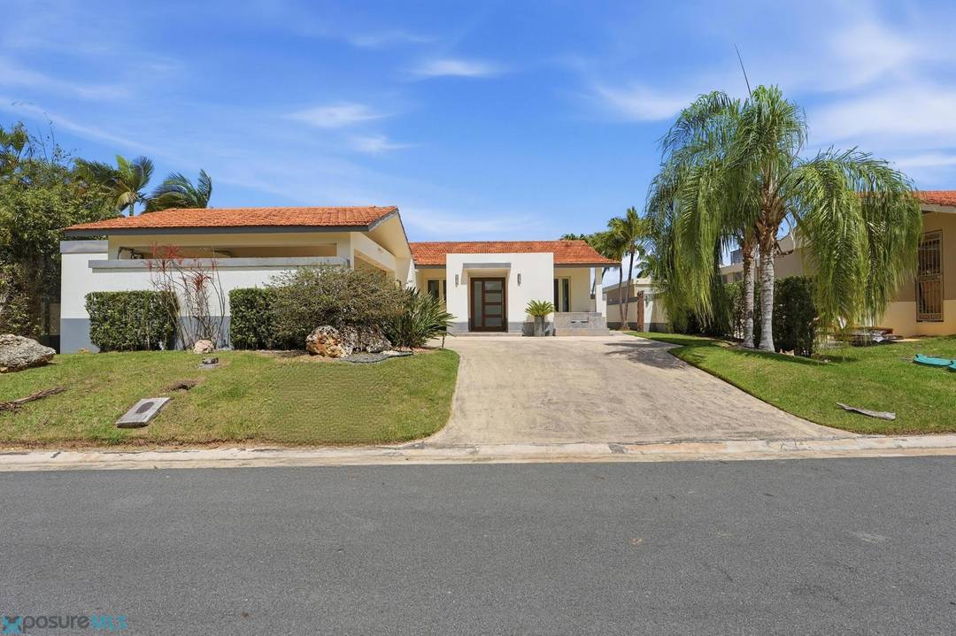 CAMINO DE LOS CEDROS House Dorado