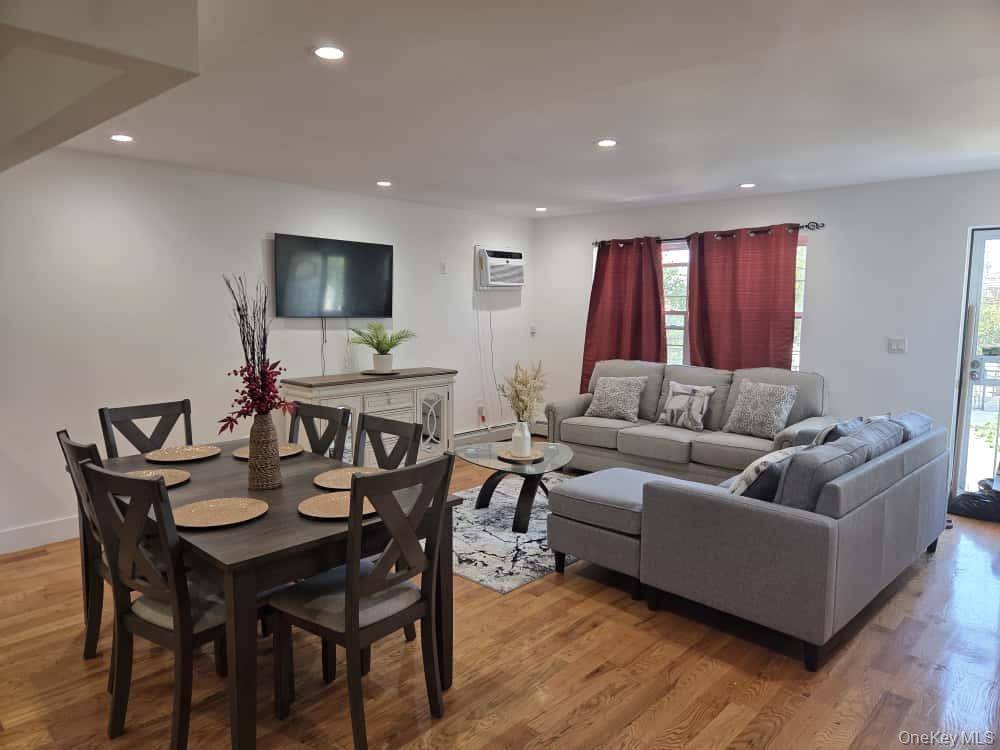 WELCOME TO 632 Beach 68 Configured as 3 bedroom 2 bath rental.