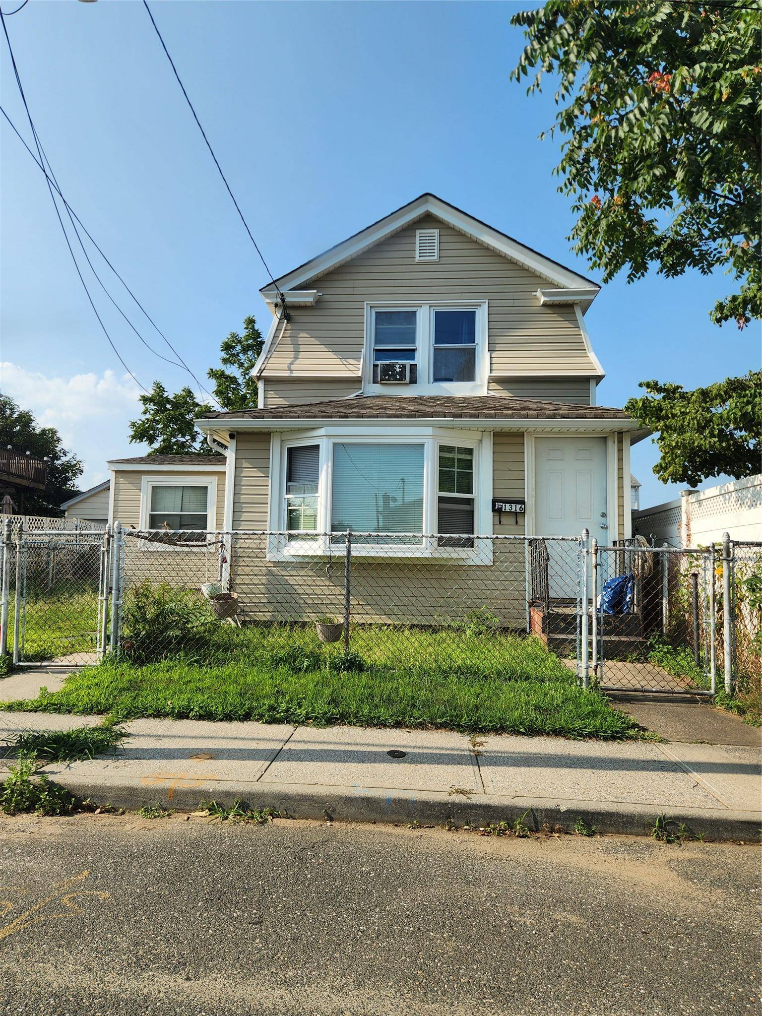 Rare Multi Family Opportunity in the Heart of Elmont !