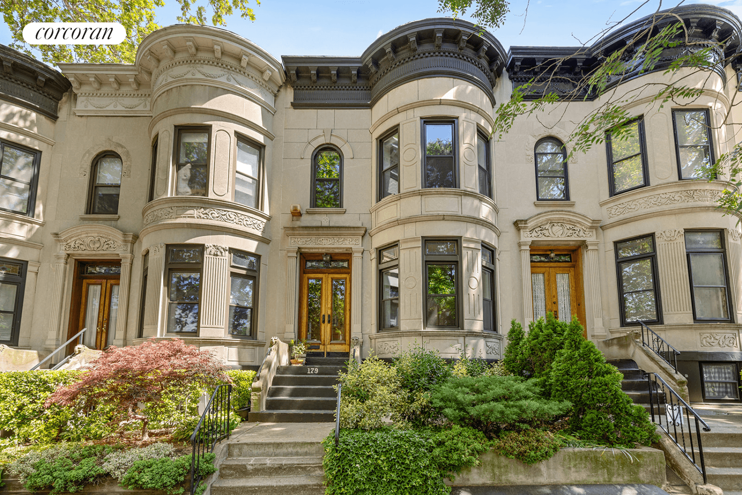 This house is SPECIAL ! Don't miss this rarely offered MOVE IN READY barrel front limestone townhouse that has been BEAUTIFULLY RENOVATED and is located on a picturesque, quiet, tree ...