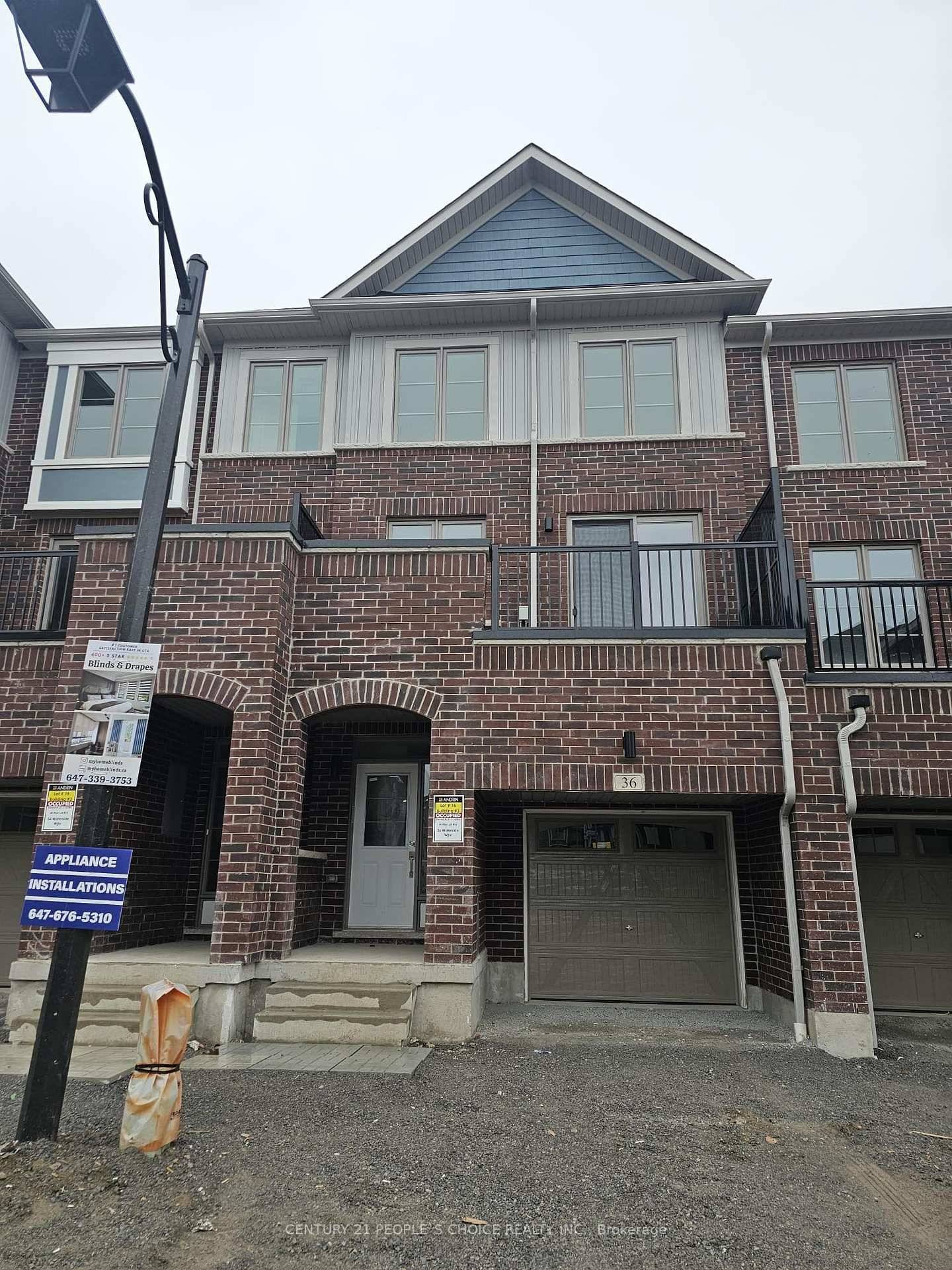 Double Front Town Home. 1862 Square Feet.