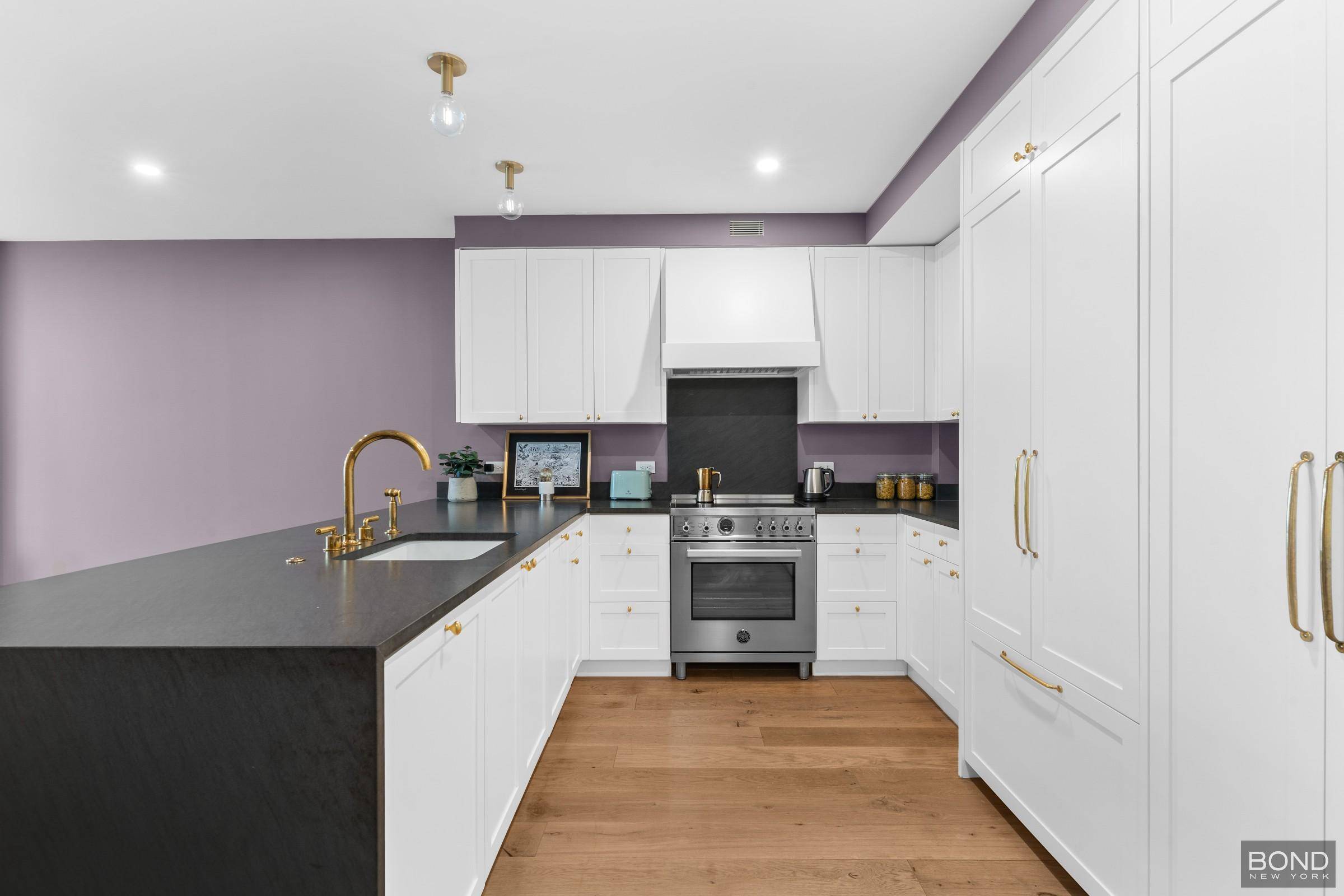 Modern Two Bedroom, Two Bathroom Condo in Prime Park SlopeWelcome to contemporary Brooklyn living at 350 Butler Street, part of The Butler Collection by The Brooklyn Home Company.