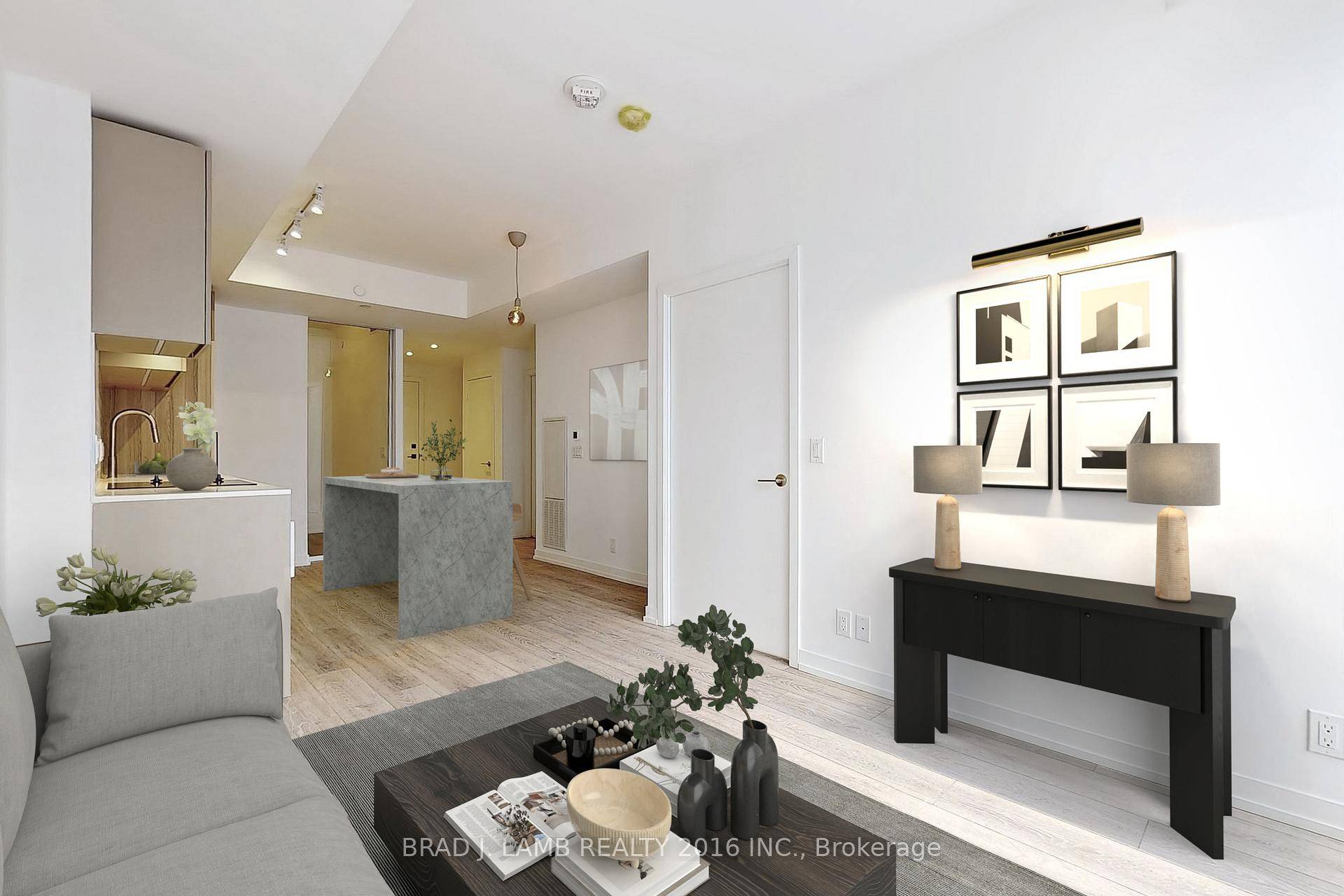 Nobu Residence ! !. Located in the heart of King West, enjoy everything the Entertainment District has to offer !