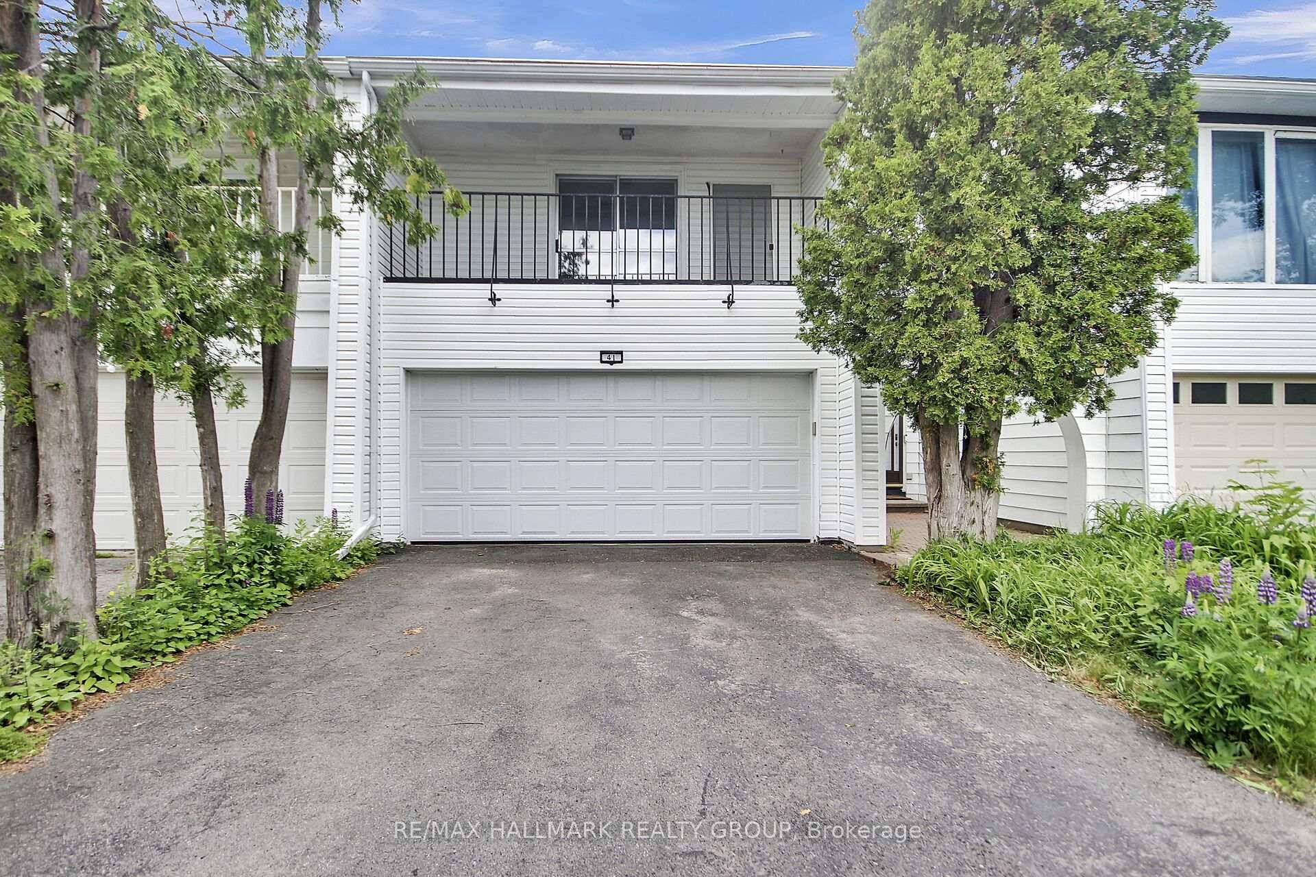 Nestled in a mature neighborhood, this 4 bedroom freehold townhome offers a good blend of comfort, space, and location.