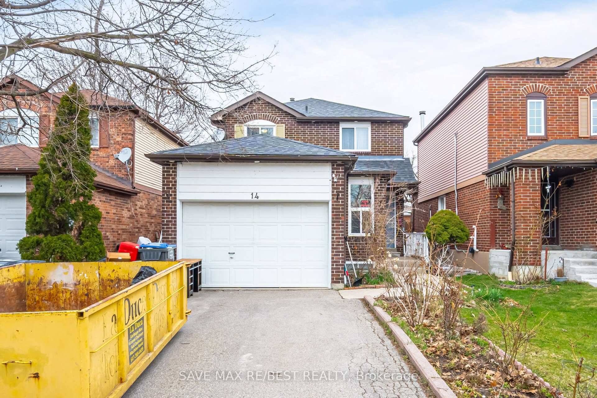 Beautifully maintained detached 2 storey home located in a highly desirable neighborhood.
