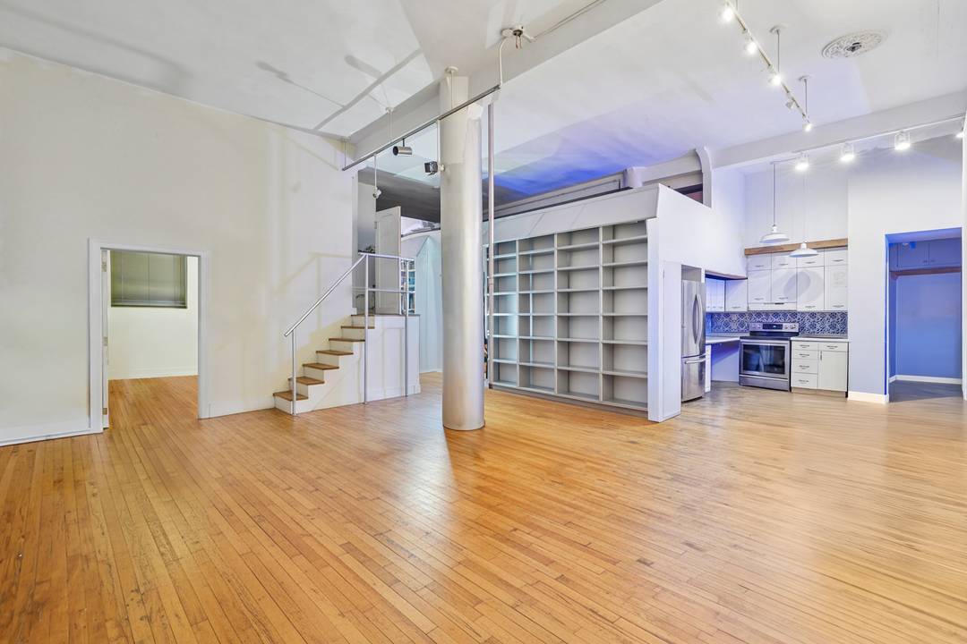 A Rare Prewar Loft Opportunity in the Heart of Greenwich Village Set on one of Manhattan s most coveted, tree lined Greenwich Village blocks, this approximately 1, 800 sq ft ...