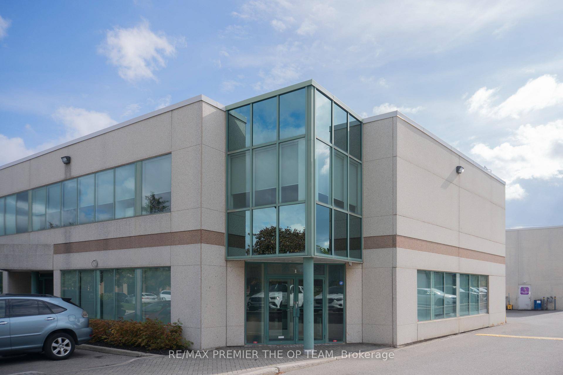 Newly renovated corner unit offering clean, turn key industrial office space.
