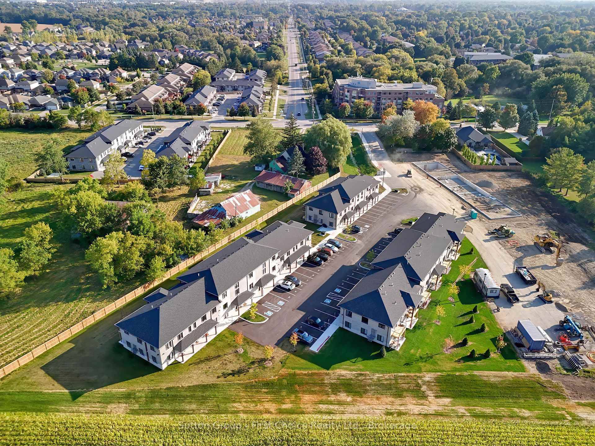 Looking for brand new, easy living with a great location ?