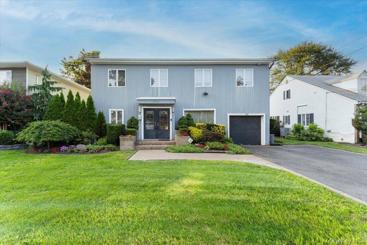 Rare 7 Bedroom, 4 Bath Colonial in Prime Location !