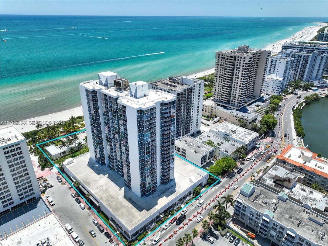 Enjoy all the fantastic Atlantic Ocean, walk out from Mirasol Condo.